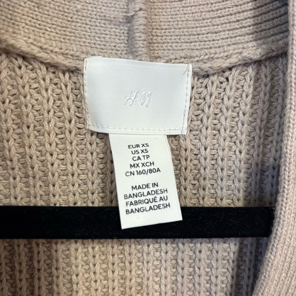 NWOT H&M Beige Ribbed Knit Cardigan Size XS - Picture 4 of 6